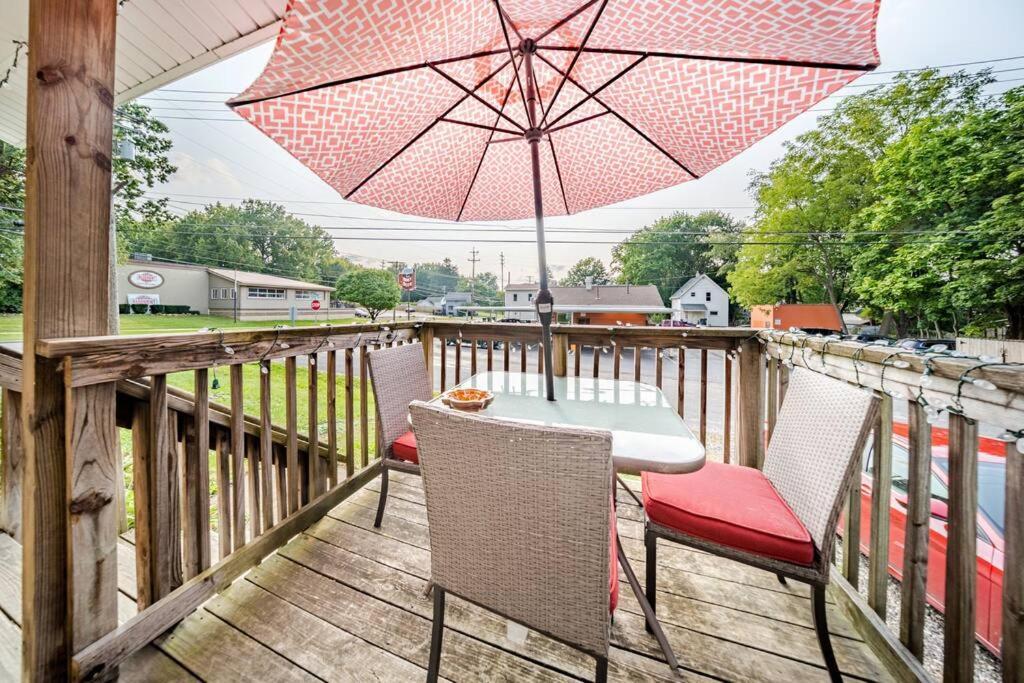 Cottage In The Falls, 2 B, 2 Bath, Fireplace Cuyahoga Falls Ngoại thất bức ảnh